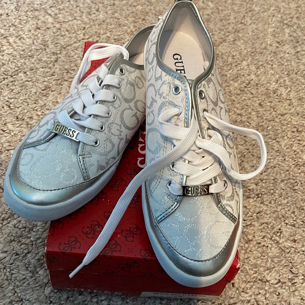 Guess shoes ladies size 9